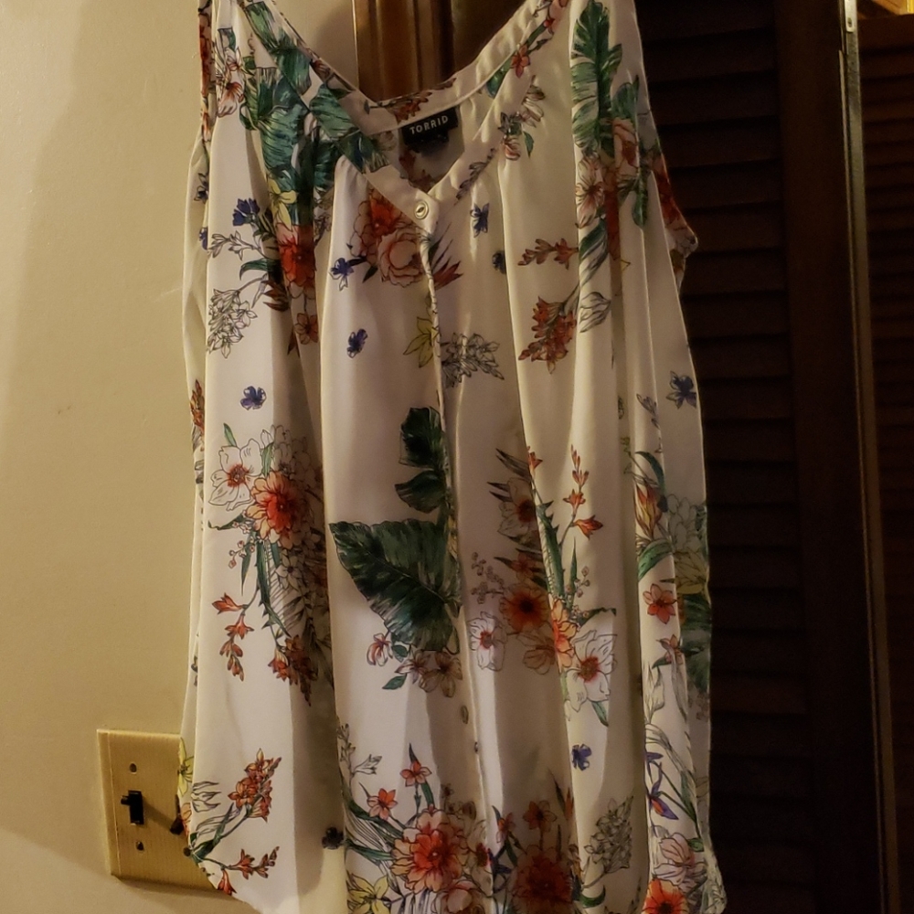 Torrid sz 3 top